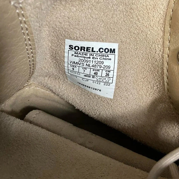 SOREL Hi-Line Lace-Up Mid-Shaft
Lug-Sole Booties - Picture 7 of 8